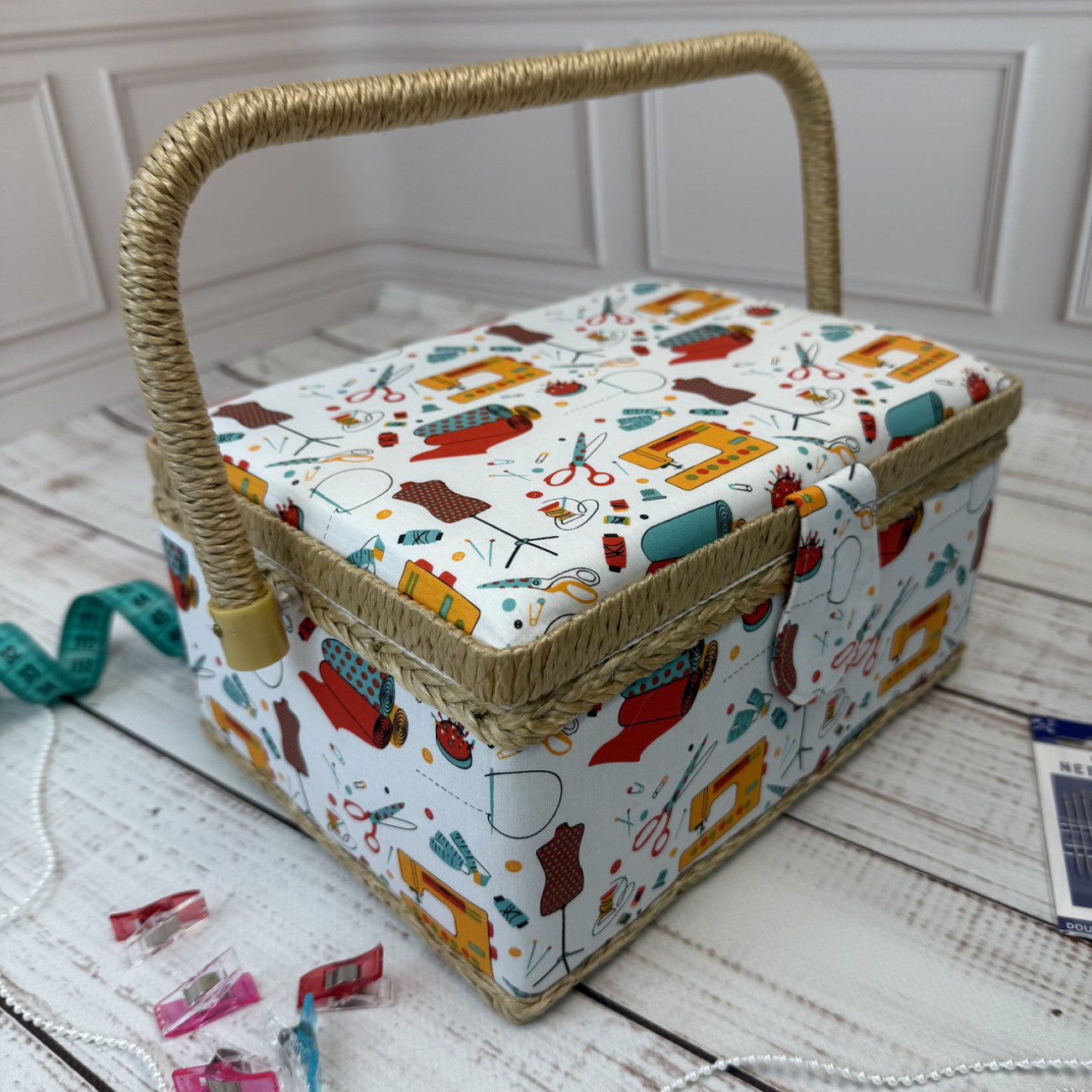 Скринька для рукоділля зі швейним малюнком, розмір M