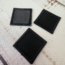 Нашивка клейова (термоаплікація) квадратна чорна 24×24 мм