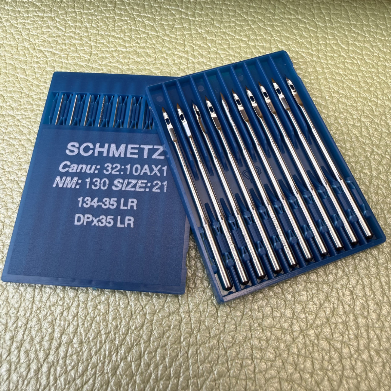 Голки Schmetz 134-35 LR (DPx35 LR) №130 для промислових швейних машин — для шкіри та декоративного шва