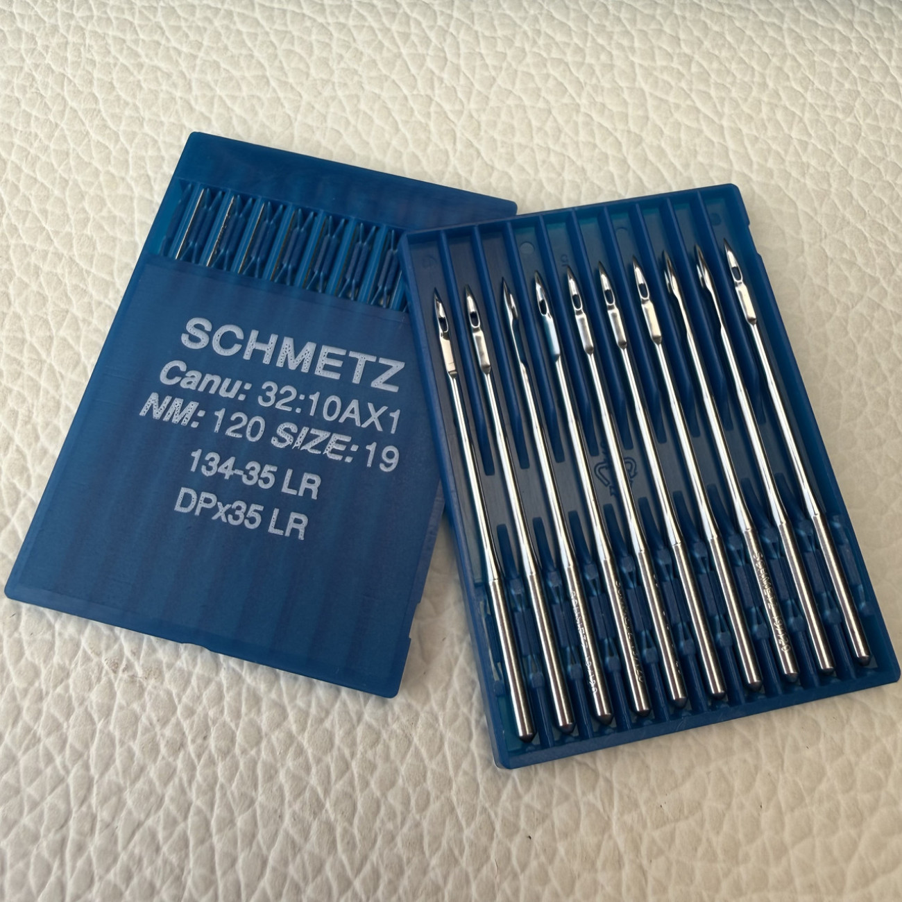Голки Schmetz 134-35 LR (DPx35 LR) №120 для промислових швейних машин — для шкіри та декоративного шва