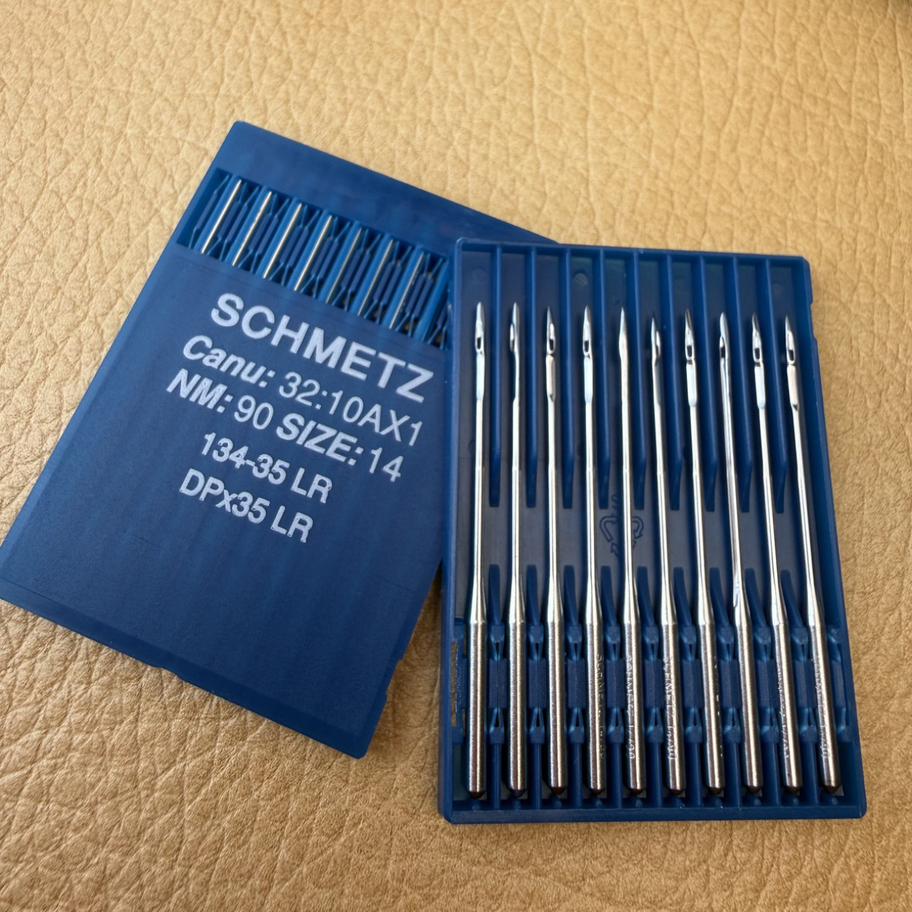 Голки Schmetz 134-35 LR (DPx35 LR) №90 для промислових швейних машин — для шкіри та декоративного шва